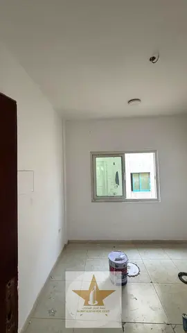 Family Only! Clean Studio with Split AC & Separate Kitchen for Rent in Al Bootina – Flexible Payments! 🏠✨