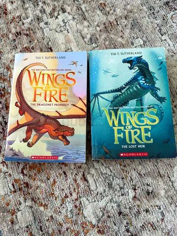 Wings of Fire book set - The Lost Heir  The Dragonet Prophecy (paperback)