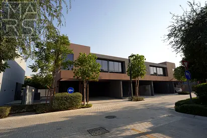 Luxury Living: Corner | 4Bedroom with Spacious Majlis