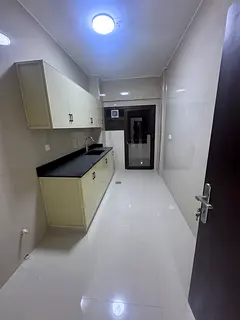 Executive bachelor room available near karama park