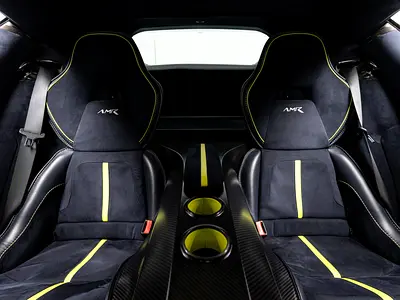 2019 Aston Martin RAPIDE — миниатюра 20