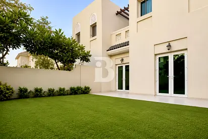 3BR Townhouse &amp; Maid | Private Garden | Quortaj