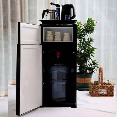Dumbo water dispenser