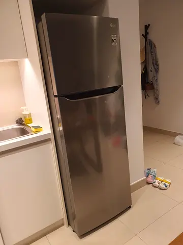 LG Top Mount Fridge Freezer For Sale  - Excellent Condition
