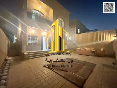 فيلا للإيجار في المويهات 2 – عجمان تفاصيل الفيلا:  • 5 غرف نوم