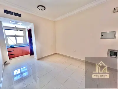 Offer 30 days free // 6 check payment // close to safari mall // only Asian family