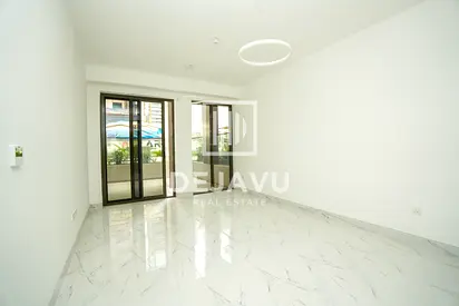 Brand New | On Low Floor | Spacious Layout