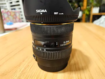 Sigma 10-20mm f/4-5.6 EX DC Wide Angle Lens (Canon EF-S mount) - Good Condition