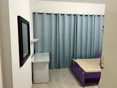 Furnished Room for Working Lady Near Wtc Mall