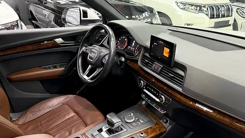 Audi Q5 2018 45 TFSI quattro S line | GCC Specs | Pristine Condition