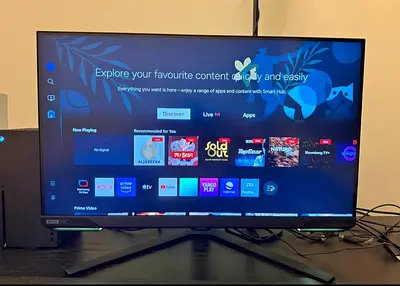 Samsung Odyssey G70B (S32BG70) is a 32-inch (31.5-inch viewable) flat-screen 4K UHD gaming monitor,