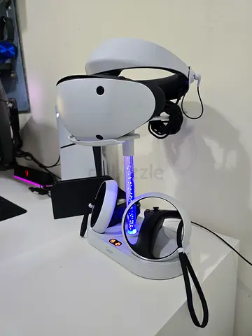 PSVR2 Bundle under Warranty - Like New, Complete Set + LED Charging Dock Negotiable