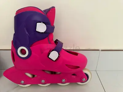 Decathlon Roller skating shoes size 30-32