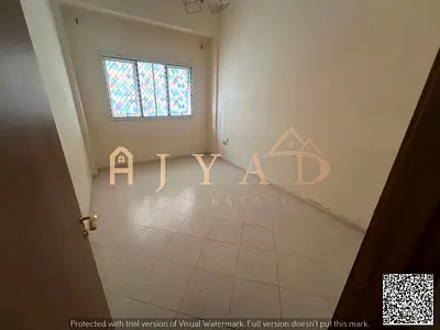 🏡 للإيجار – غرفة وصالة في الجرف 2، عجمان  📍 الموقع: مقابل مدرسة الأقصى – الجرف 2 📦 رقم الشقة: G5 🏢 الطابق: الأرضي 👨‍👩‍👧‍👦 مناسب للعائلات فقط