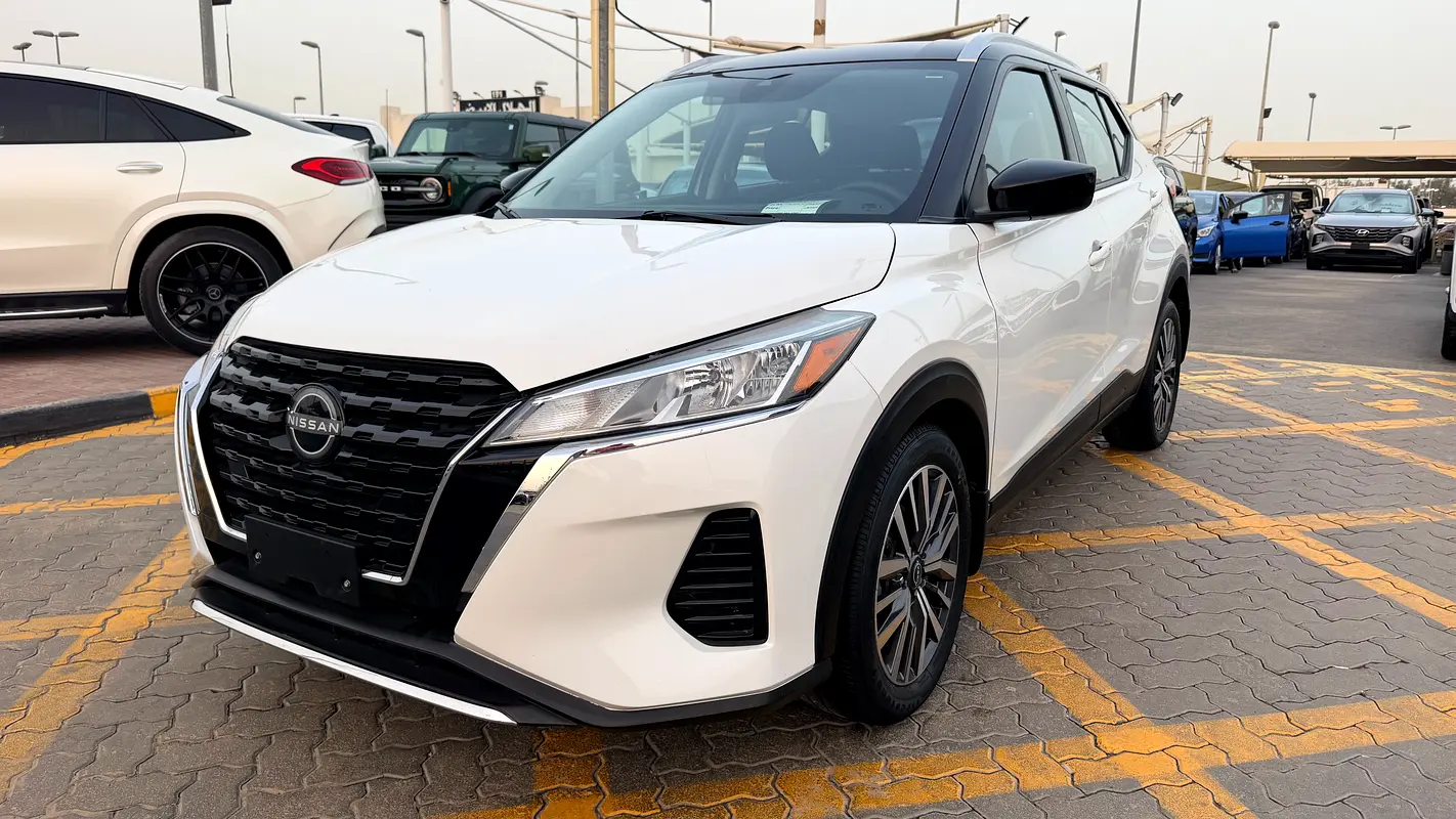 Nissan Kicks 2024 — photo 1 of 9