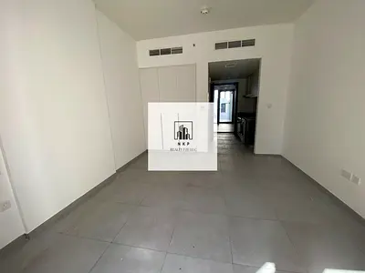 Specious luxury studio for rent