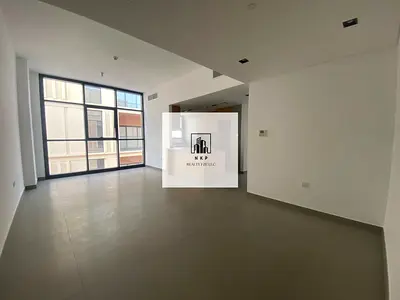 Specious luxury apartment for rent