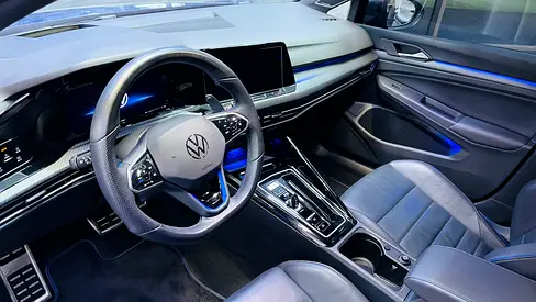 صورة 13 لـ 2024 Volkswagen GOLF R