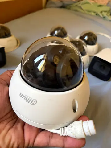 Dahua IP 4MP varifocal motorized Dome and Bullet camera HDBW-2431RP-ZS-S2