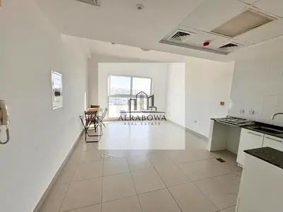 VACANT NOW | Quiet apartment
