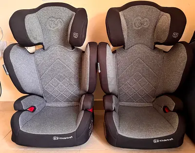 Set of 2 Kinderkraft Xpand child car seats with Isofix