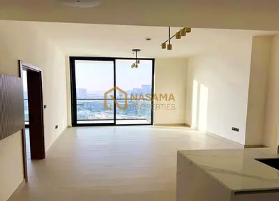 Middle Floor | Spacious | Community View