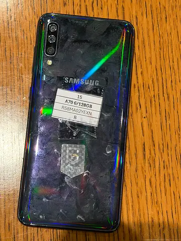 Used Samsung Galaxy A70 - Broken/For Parts