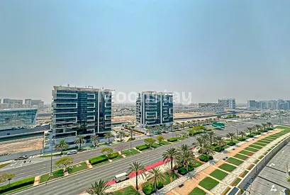 Road View | High Floor | Ready To Move