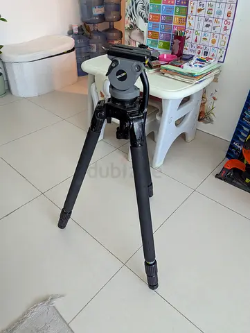 Miller carbon tripod with head ds20