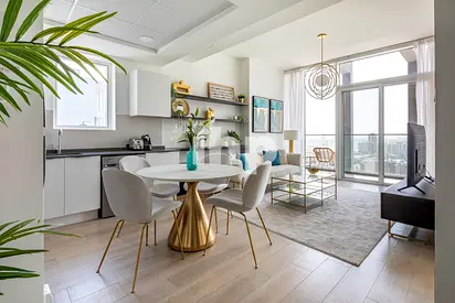 Royal Furnished | Modern Living | Prime location