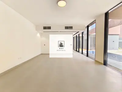 Specious luxury 5bedroom villa for rent in kaya Masaar