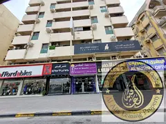 700 SRFT,SHOP AVAILABLE FOR RENT WITH WASHROOM GOOD FOR ,GARMENT SHOP,TYPING CENTER,ELECTRONICS MOBI