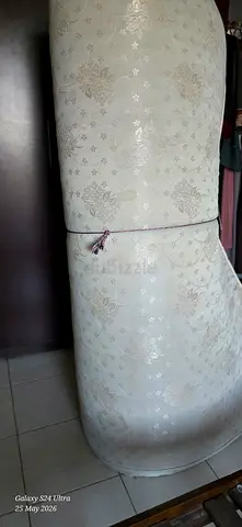 Throwaway unwanted king size matress