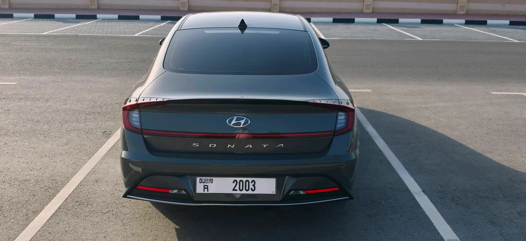 Hyundai Sonata 2021 — photo 1 of 10