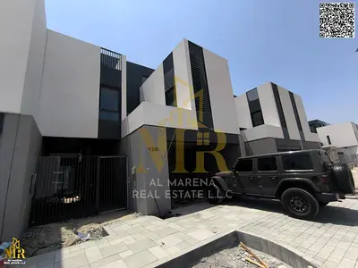 فيلا فاخرة بالزوراء، طابقين وروف، 4 غرف ماستر بمساحات مميزة، تصميم عصري، شامل الكهرباء والمياه والمكيفات بموقع راقٍ ومميز.