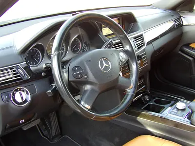 صورة مصغرة 8 لـ 2010 Mercedes-BENZ E-CLASS