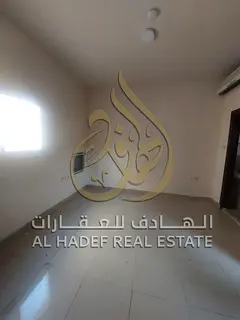 Studio in Old Muwaileh, prime location near all services, flexible 4 or 6 cheques, ideal for practic