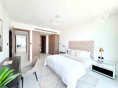 Furnished or Unfurnished | Modern | West Beach