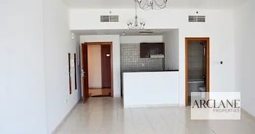 SPACIOUS STUDIO | VACANT | NEAR METRO