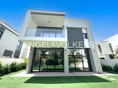 Ready To Move In | Internal | Landscaped