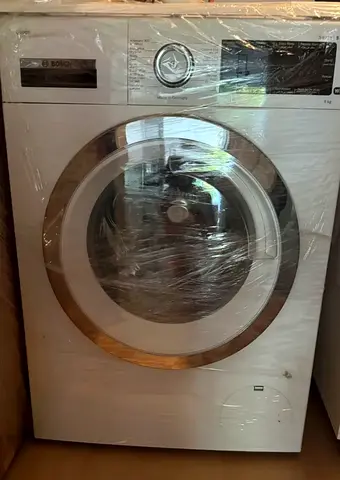 BOSCH I-DOS model 8 washing machine. 9 kg. White color. Excellent condition