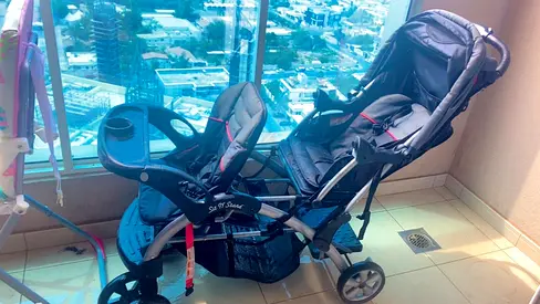 🍼 Baby Trend Sit N Stand Double Stroller — 300 AED