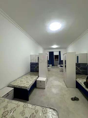 BED SPACE @ 800 available immediately at opposite union metro ST exit 2 deira