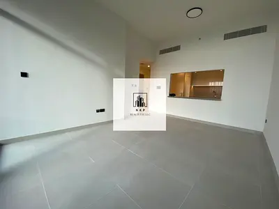 Specious luxury apartment for rent