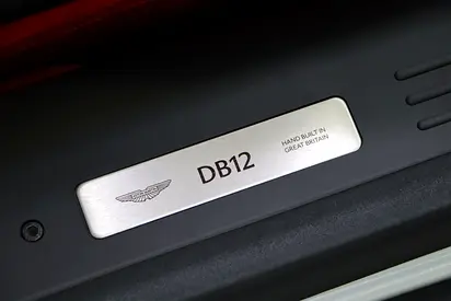 2024 Aston Martin DB12 照片 18