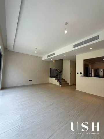 4BR Middle Unit | Family Community | Close to Amenities | G + 1