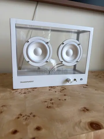 Transparent bluetooth speaker