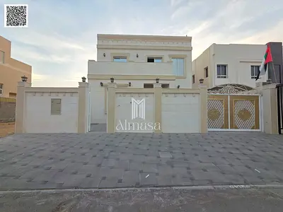 للبيع: فيلا من 4 غرف نوم تشطيبات فاخرة خلف الخدمات مباشرة