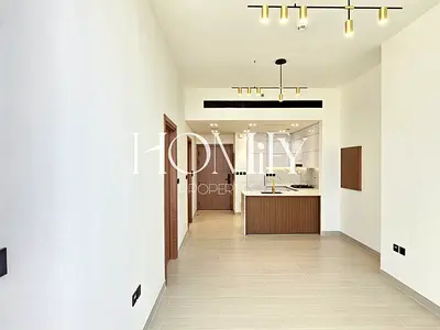 Smart Home | Pool View | Ready to Move