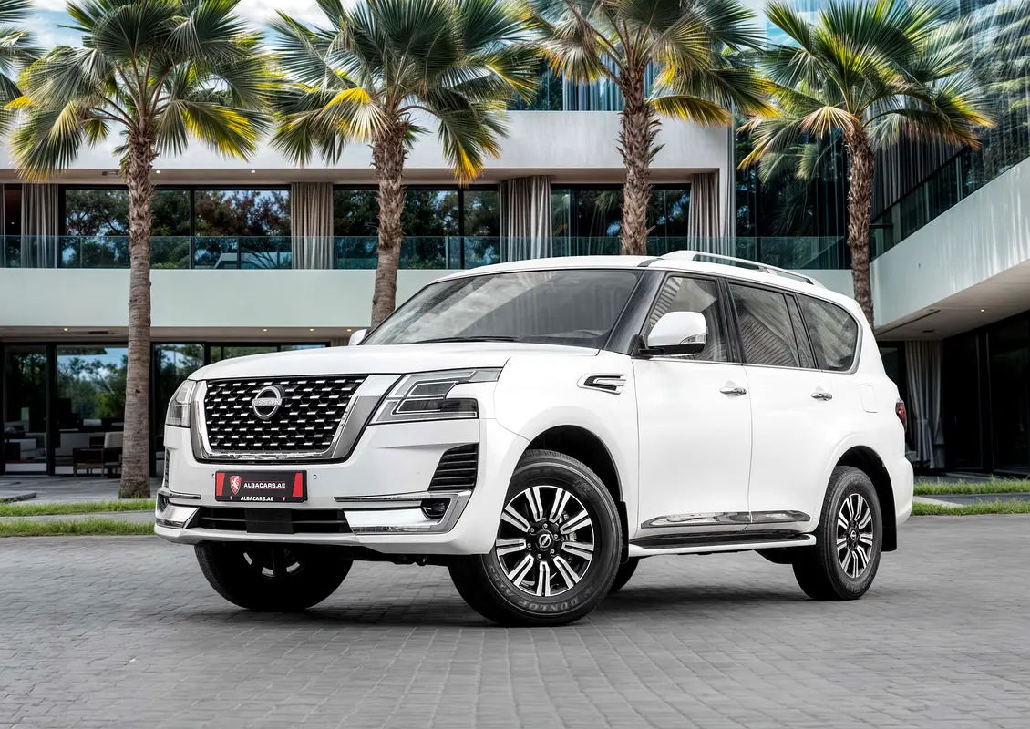 Nissan Patrol 2023 — photo 1 of 15